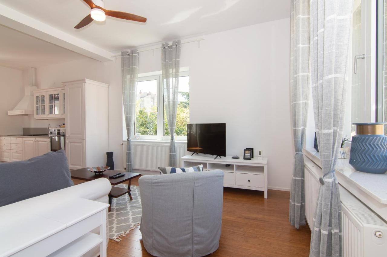 Villa Beatrice By Locap Group イゾラ エクステリア 写真